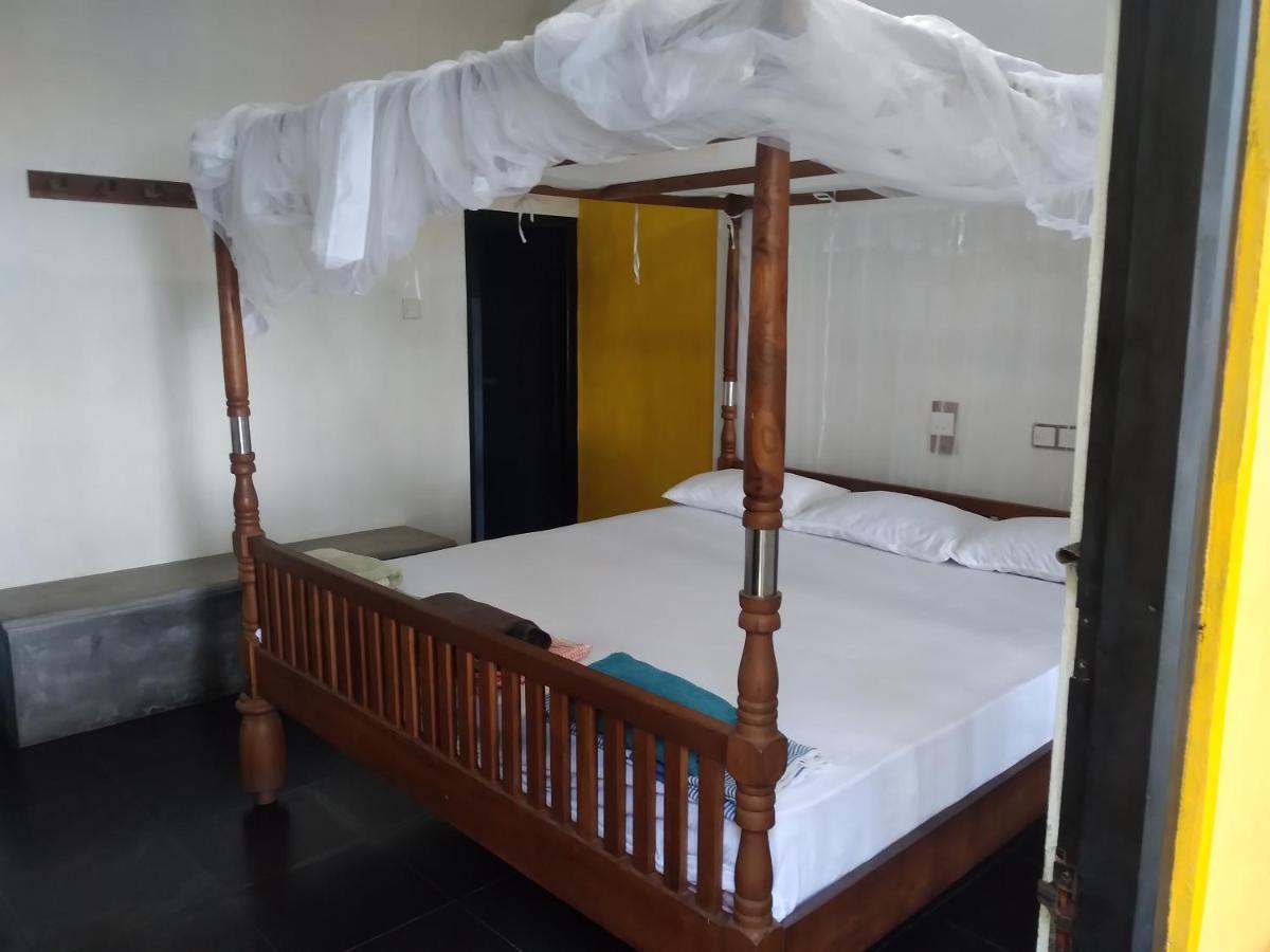 Praneeth Guest House Мирисса Экстерьер фото