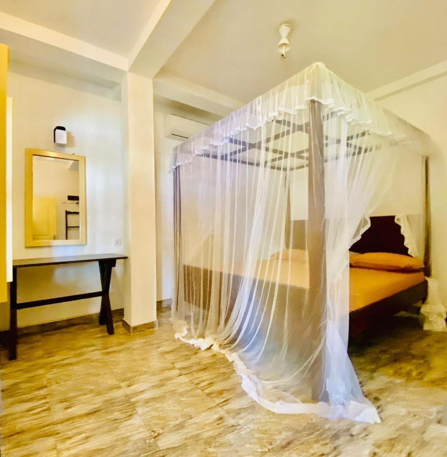 Praneeth Guest House Мирисса Экстерьер фото